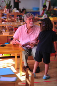 chris-ackerman-visits-qais-montessori-classroom-13
