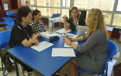 Parent Teacher Conferences October 2016 长 – 老师见面会