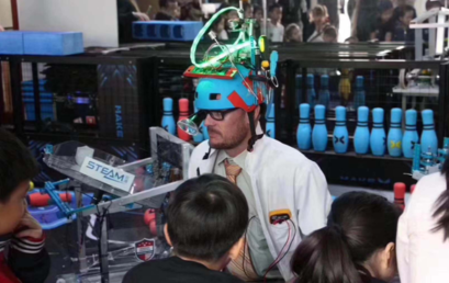 GRADE 1/2 TRAVEL THROUGH TIME TO EXPERIENCE THE ‘COMING OF HUMANS’ l 一二年级穿越时空，体验“人类的发展”